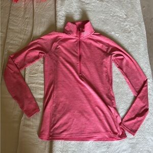 Under armor half zip 
Pink 
Size s